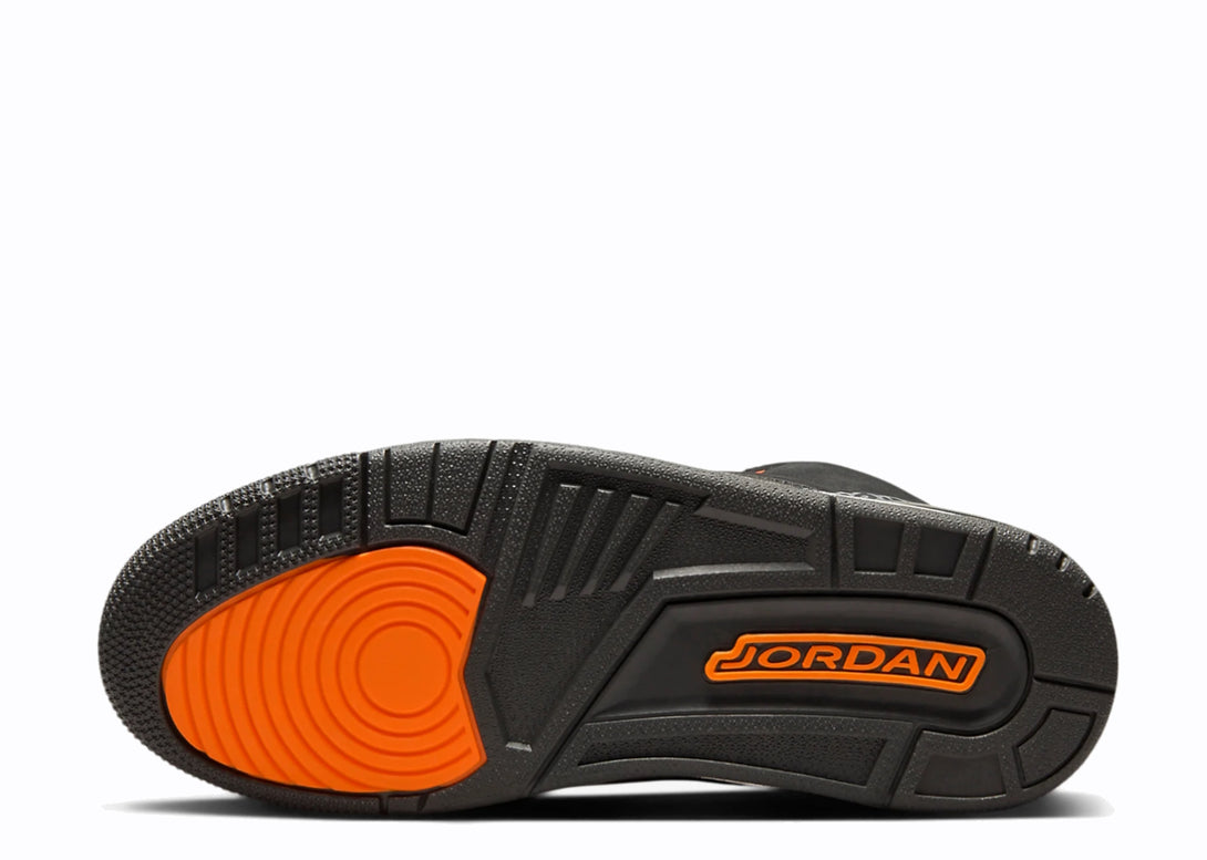 Closeup Vie of the Sole of Nike Jordan 3 Fear Pack Grey Black Cement Orange