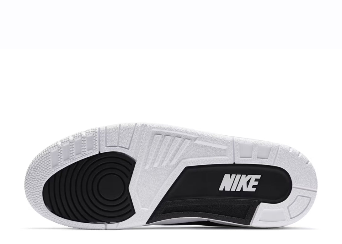 Closeup View of the Sole of Nike Jordan 3 Fragment White Black White