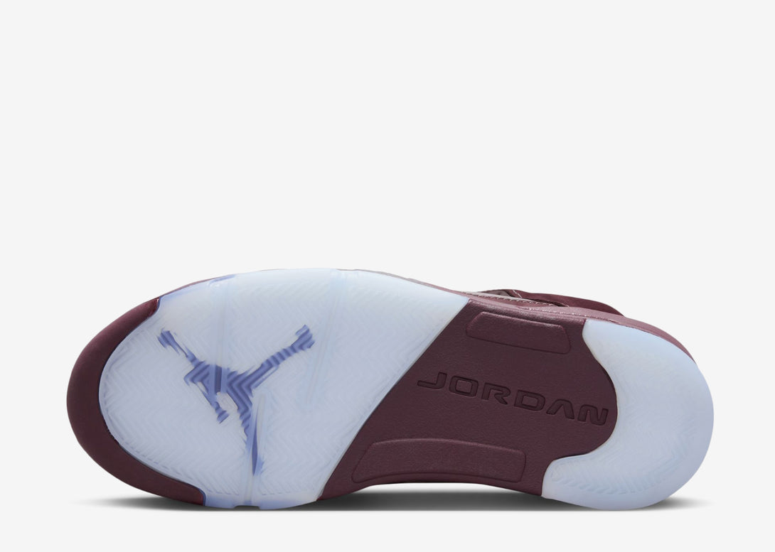 Closeup Vie of the Sole of Nike Jordan 5 Burgundy Grey Translucent Blue